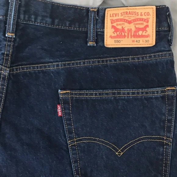 Levi's Men's Dark Blue Relaxed Jeans - Picture 1 of 2